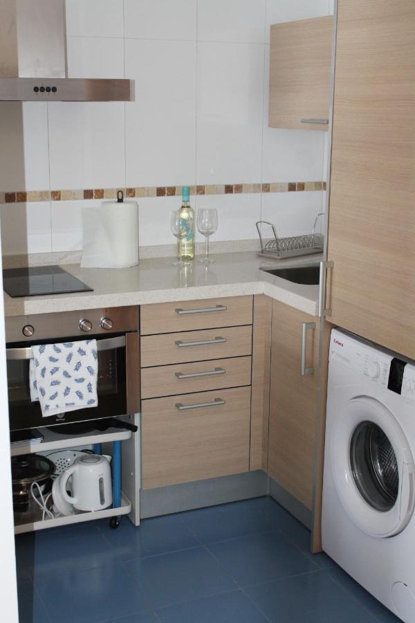 Paseo Maritimo Apartment Malaga Bagian luar foto