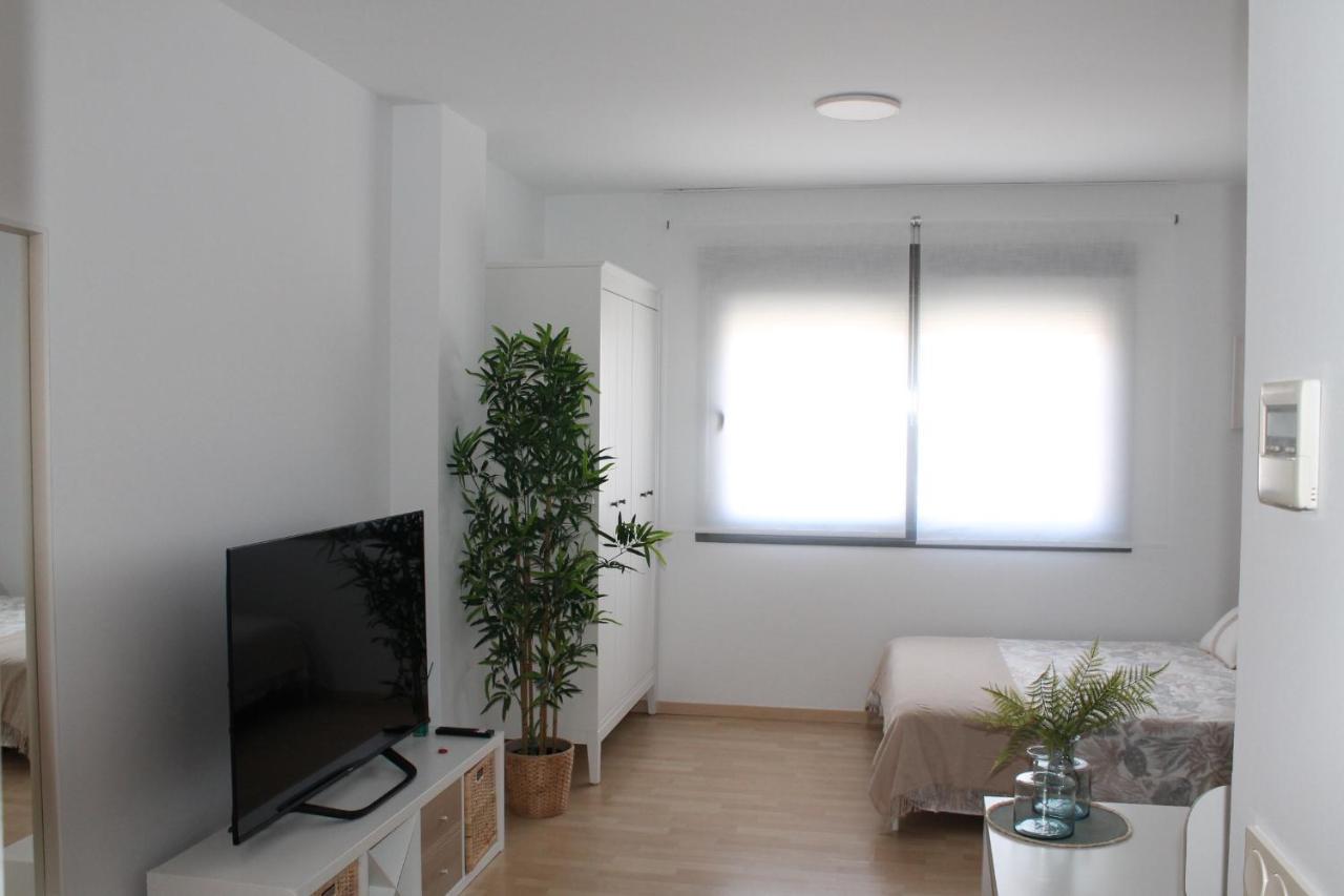 Paseo Maritimo Apartment Malaga Bagian luar foto