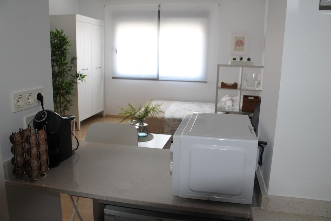Paseo Maritimo Apartment Malaga Bagian luar foto