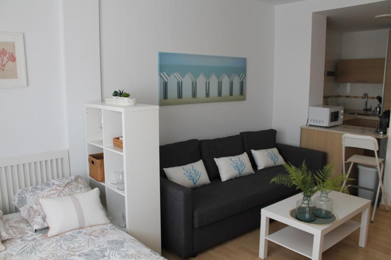 Paseo Maritimo Apartment Malaga Bagian luar foto