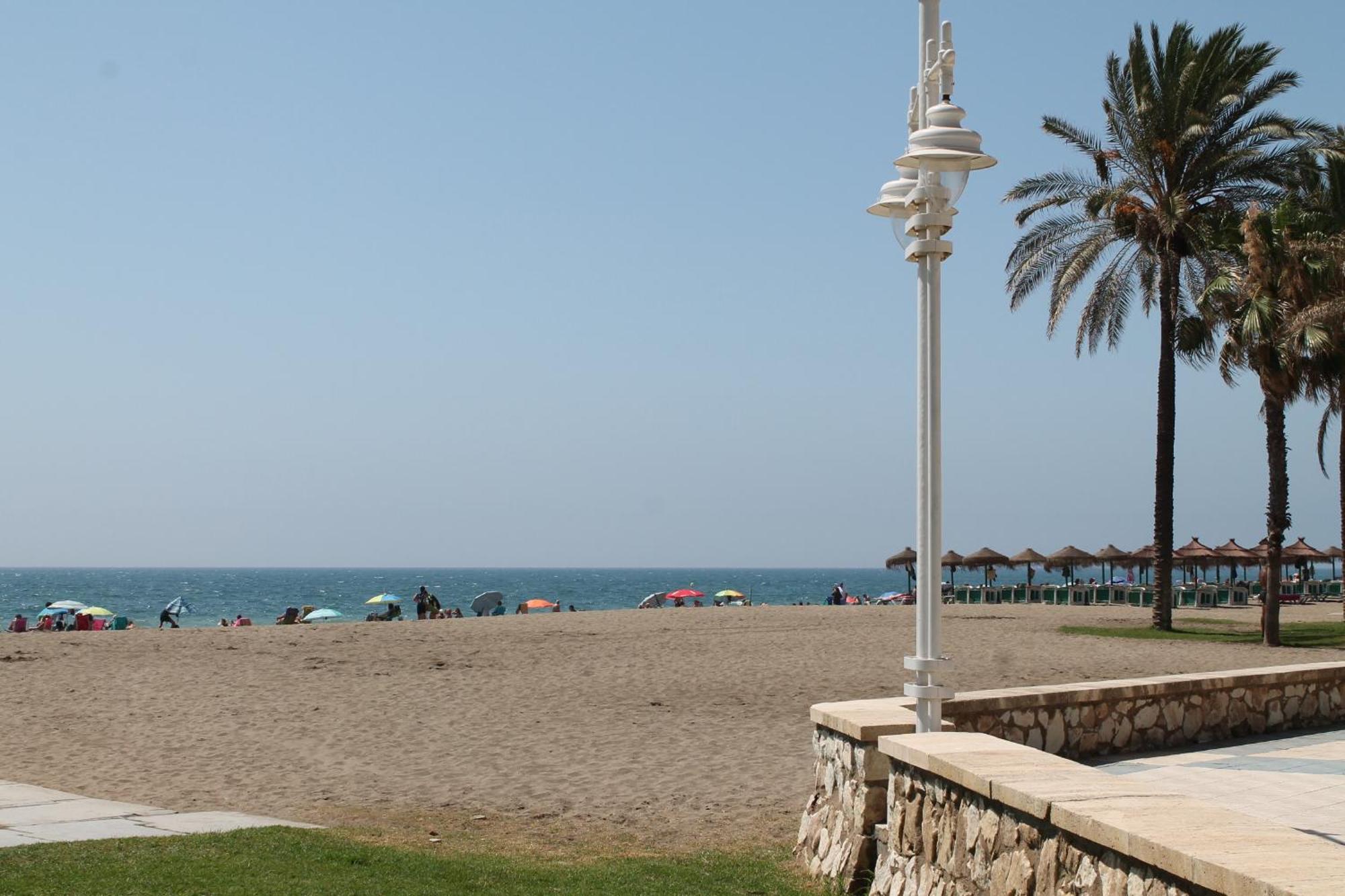 Paseo Maritimo Apartment Malaga Bagian luar foto