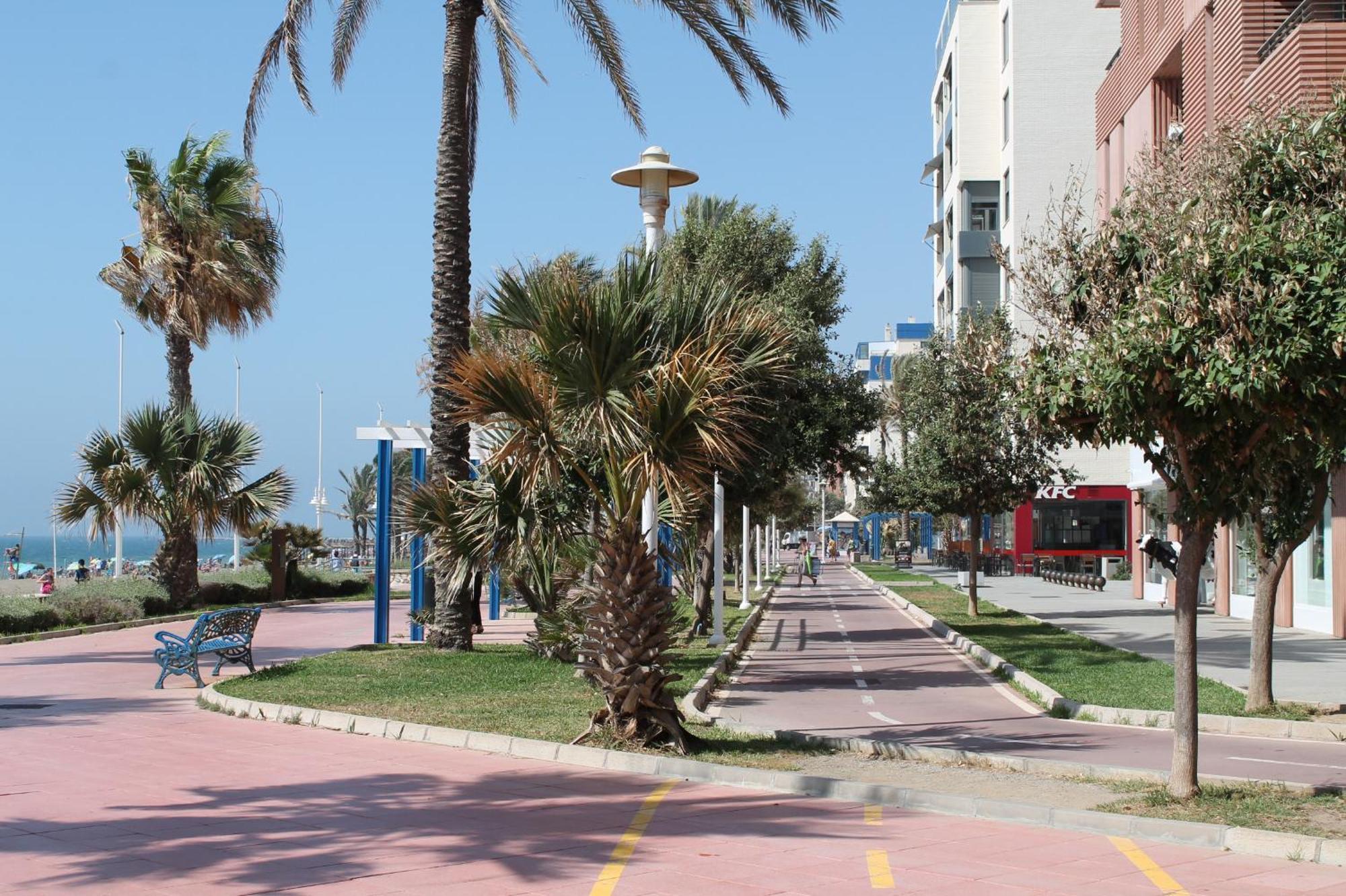 Paseo Maritimo Apartment Malaga Bagian luar foto