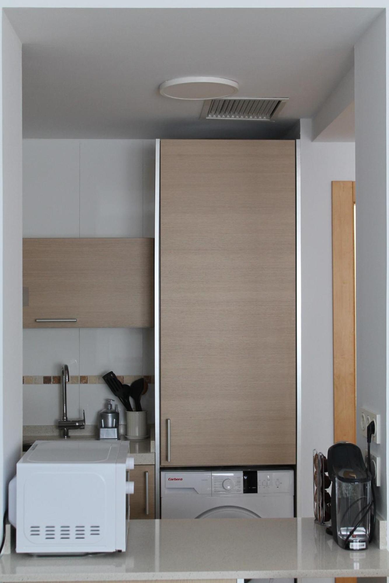 Paseo Maritimo Apartment Malaga Bagian luar foto
